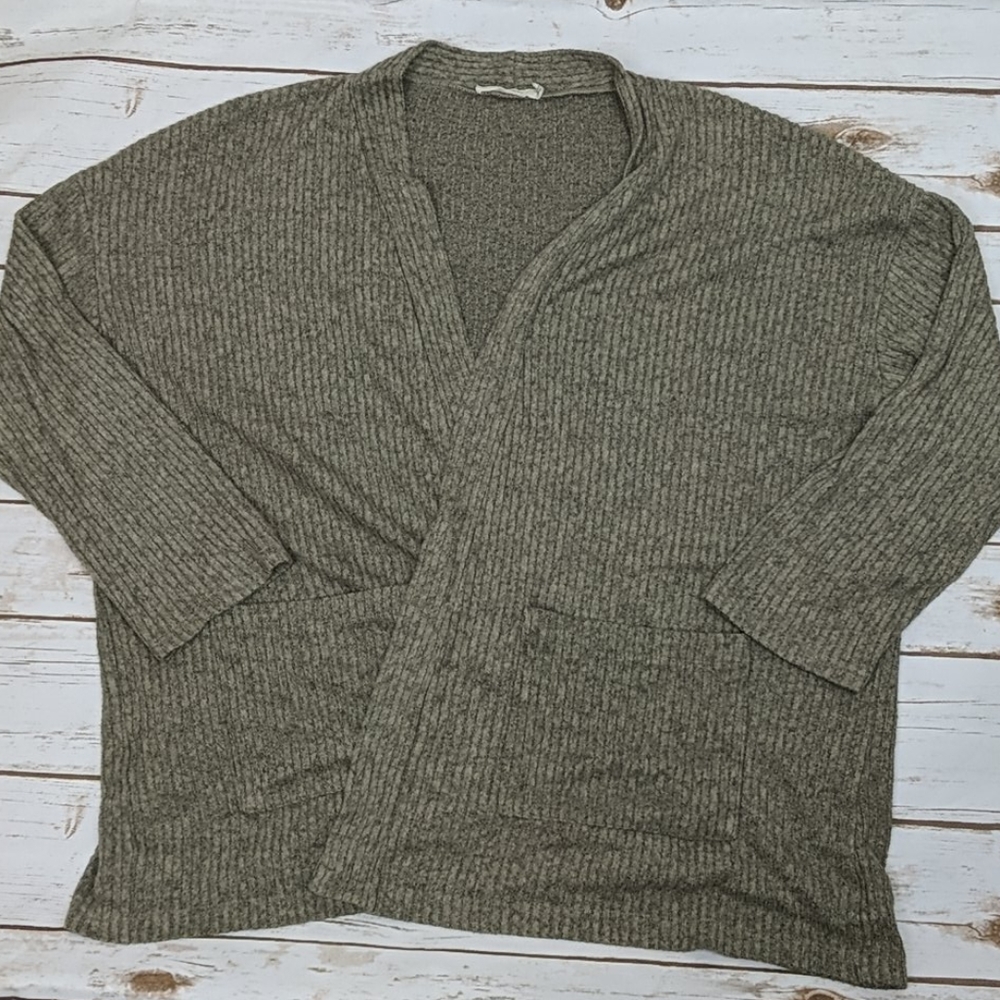 Lush Gray/Green Cardigan Sweater Ribbed size M
